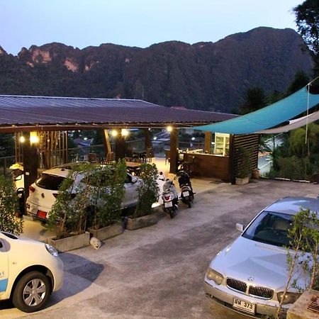Blue Mountain Phangnga Resort Exterior foto